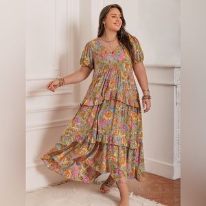 Plus Size Short Sleeve V-Neck Multi-Color A-Line Maxi Dress